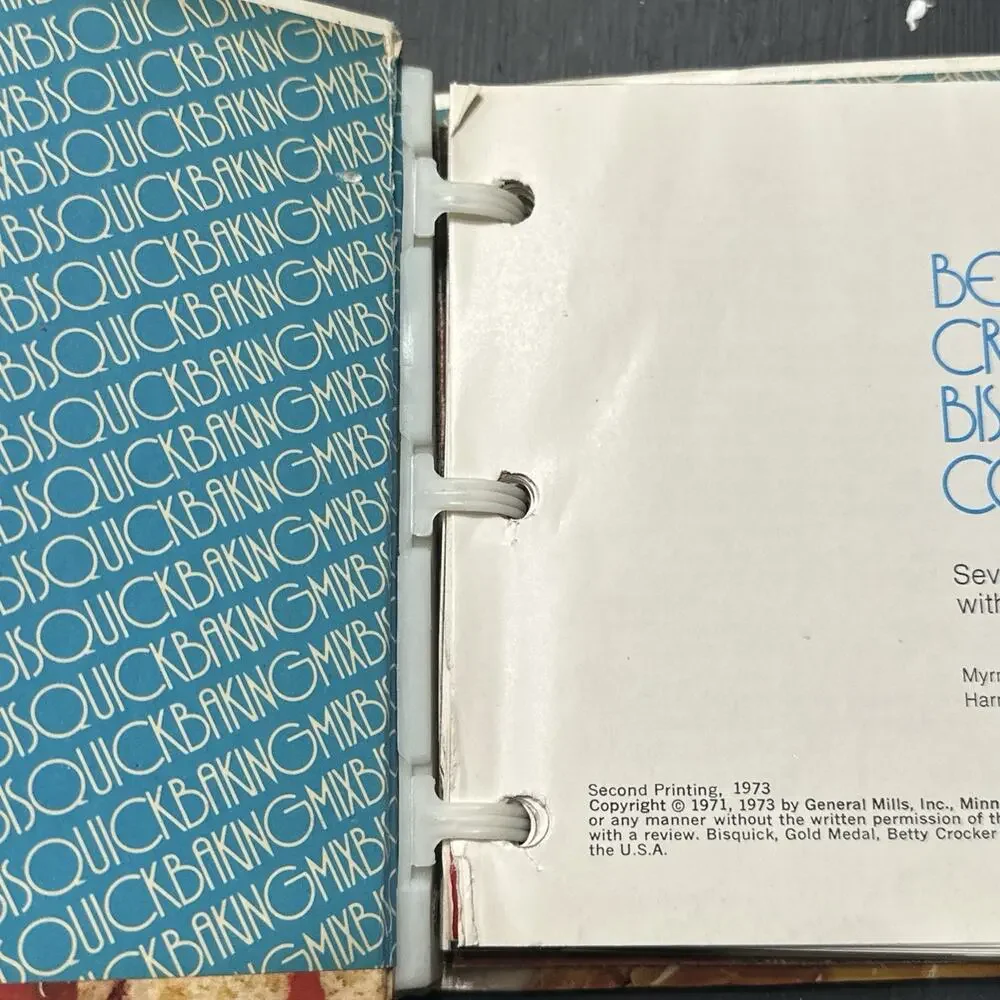 Vtg‎ Betty Crocker's Bisquick Cookbook 1973 Recipes